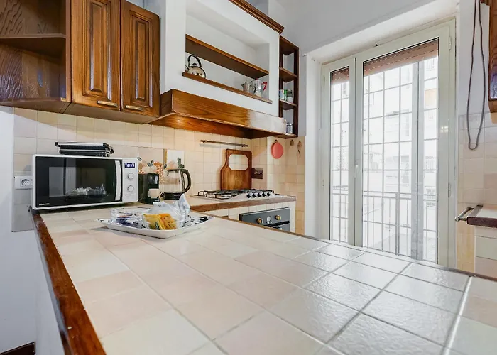 Bdc - Egeria 3-bdr Huge Apartment