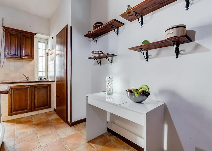 Bdc - Egeria 3-bdr Huge Apartment Rom